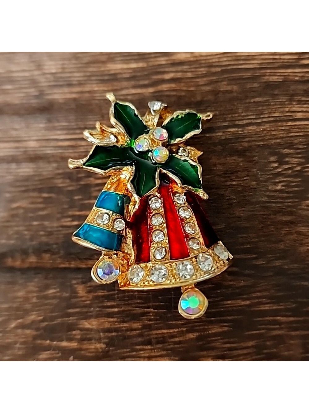 VINTAGE Style Nostalgic Christmas  BROOCH Loaded with Gems